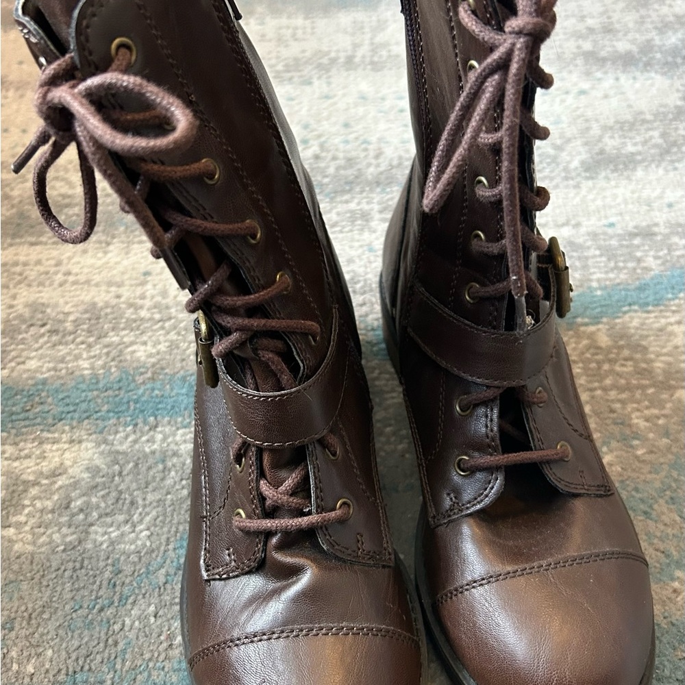Bass Dark Brown Leather Combat Boots size 6.5